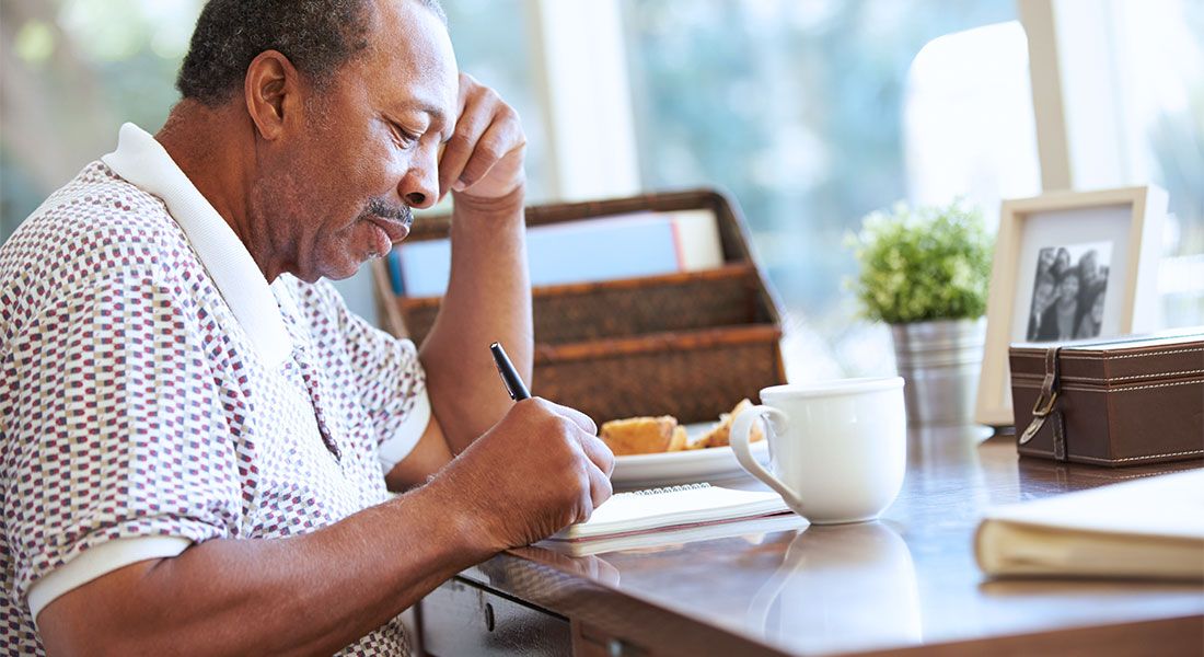 Estate Plan - Senior man setting up a letter of intent